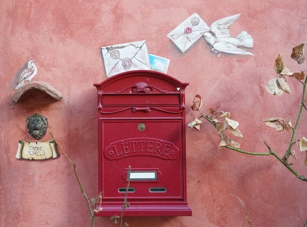 Targhette personalizzate per la casa: citofoni, cassette postali e più